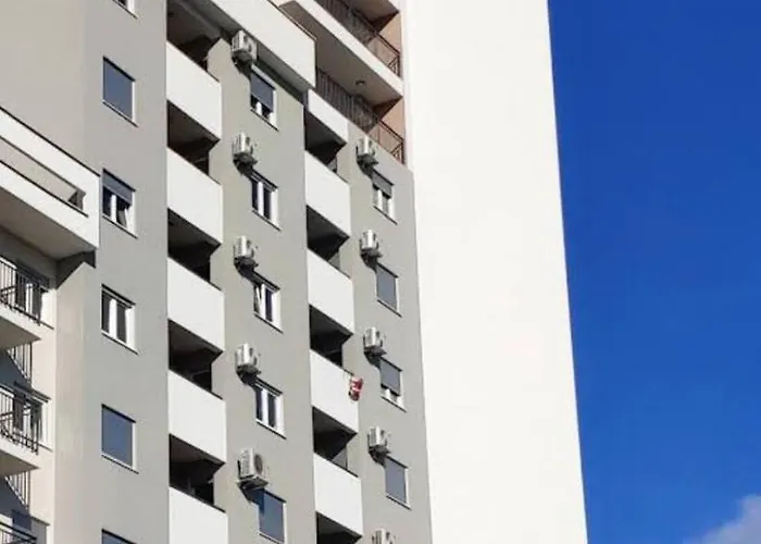 Δωμάτια σε οικογενειακή κατοικία Rest Ποντγορίτσα